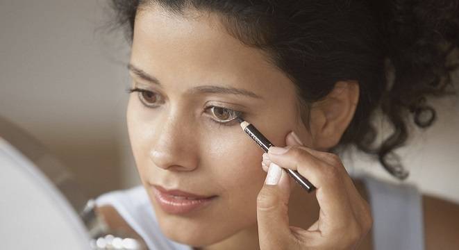 استفاده از خط چشم و اشتباهات رایج در آرایش چشم