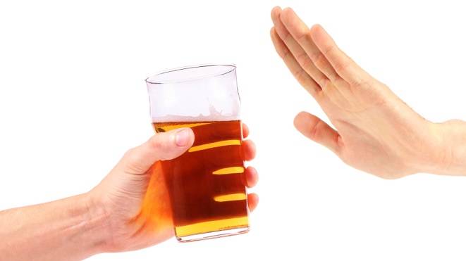 برای داشتن پوست سالم و درخشان الکل ممنوع