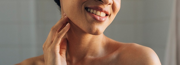 مراقبت از پوست گردن + چطور پوست گردن را جوان و شاداب نگه داریم؟