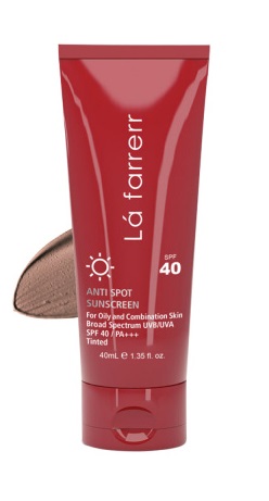 خرید کرم ضد آفتاب و ضد لک رنگی SPF40 لافارر مناسب پوست چرب و مستعد آکنه 